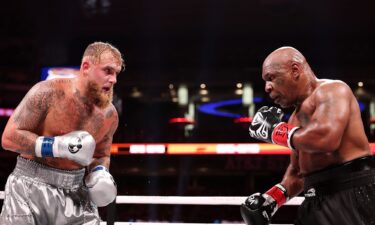 Paul (left) and Tyson fight at AT&T Stadium in Arlington