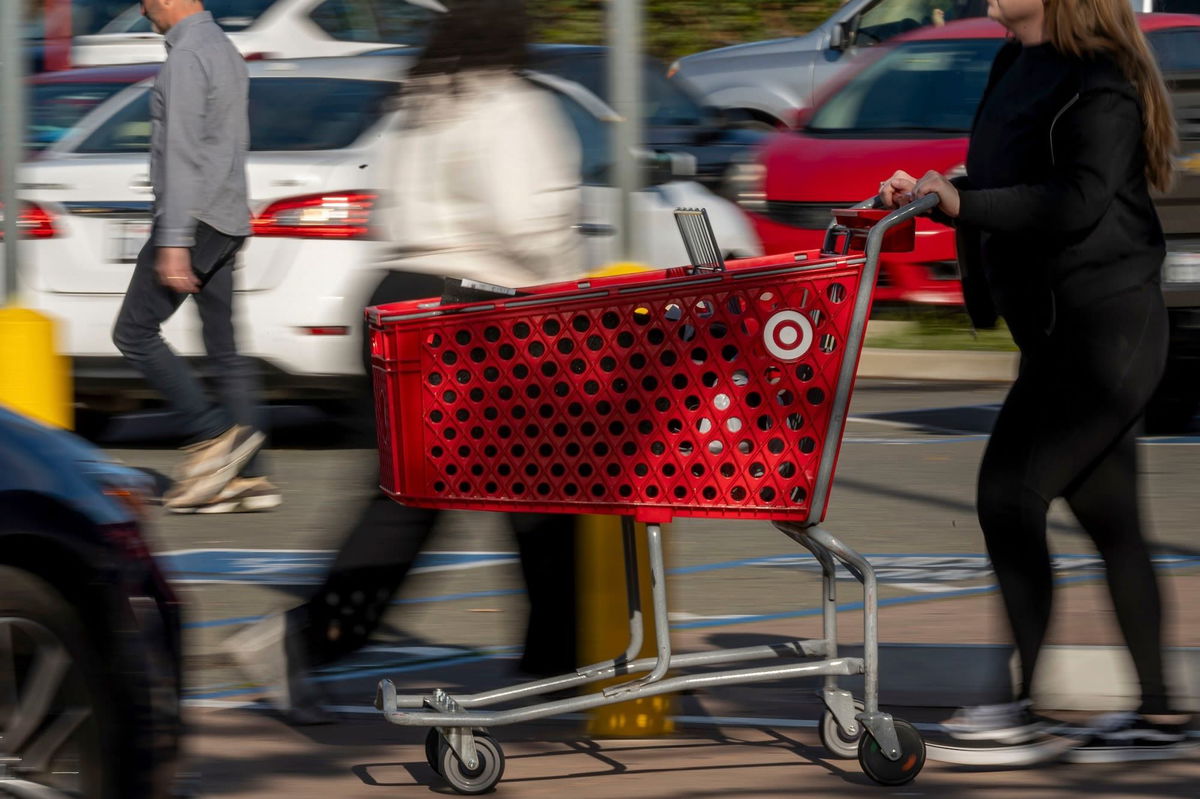 <i>David Paul Morris/Bloomberg/Getty Images via CNN Newsource</i><br/>Target expects a sluggish holiday season.