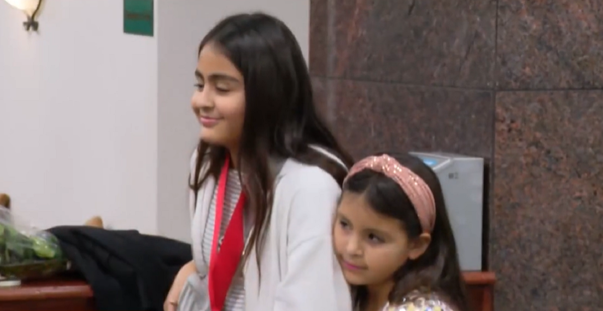 <i>KTVT via CNN Newsource</i><br/>12-year-old Auri Agramont saved her sister Suri's life after giving her the Heimlich maneuver.