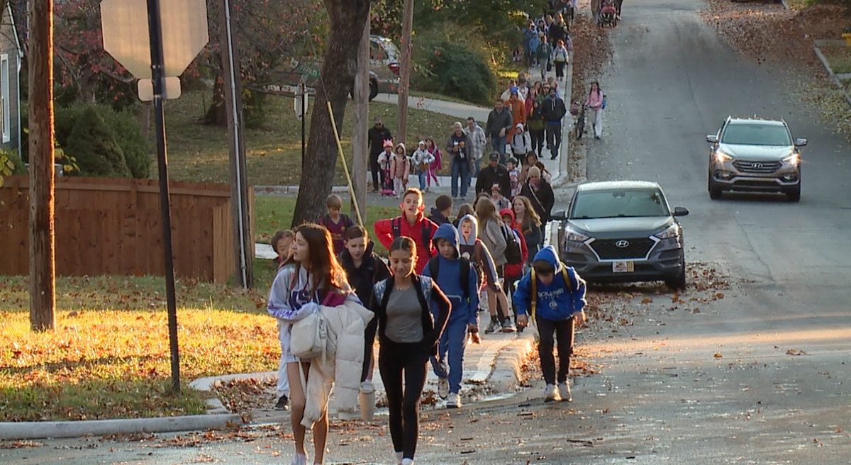 <i>KSHB via CNN Newsource</i><br/>Students at Highlands Elementary School honored Ruby Bridges by walking to school.