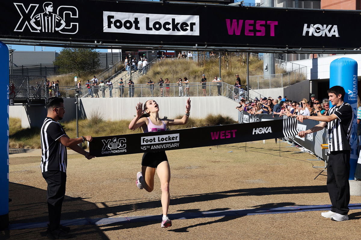 2024 FootLocker West Regionals
Walnut, CA  December 7 2024
Photo: Victor Sailer@PhotoRun
Victah1111@aol.com
631-291-3409
www.photorun.NET
#victahsailer