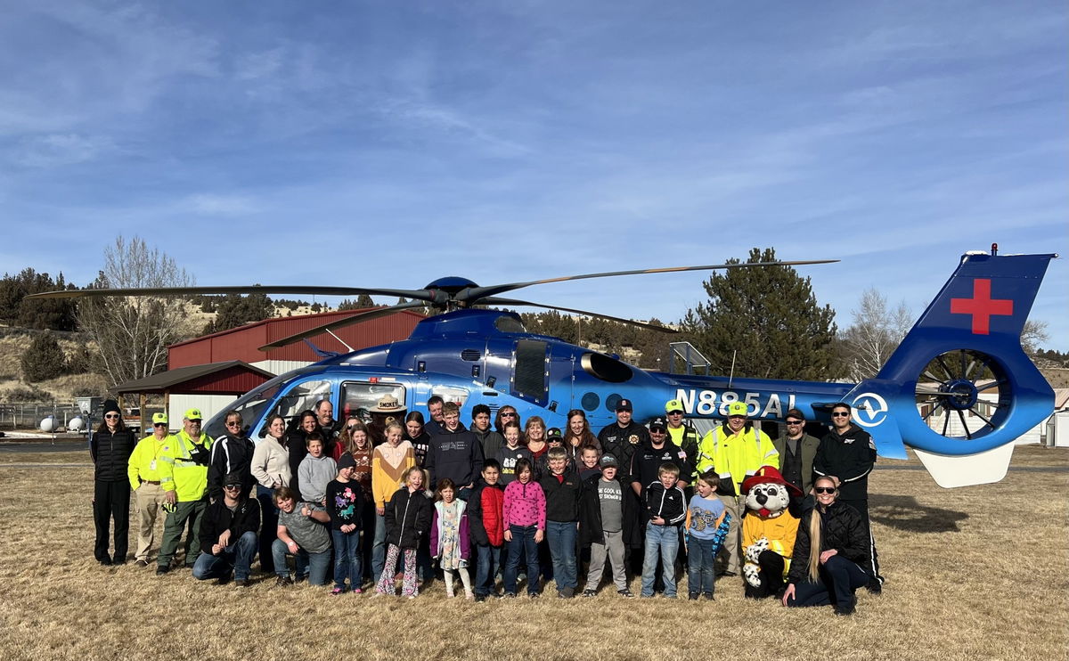 An AirLink helicopter touched down at Paulina Elementary School.