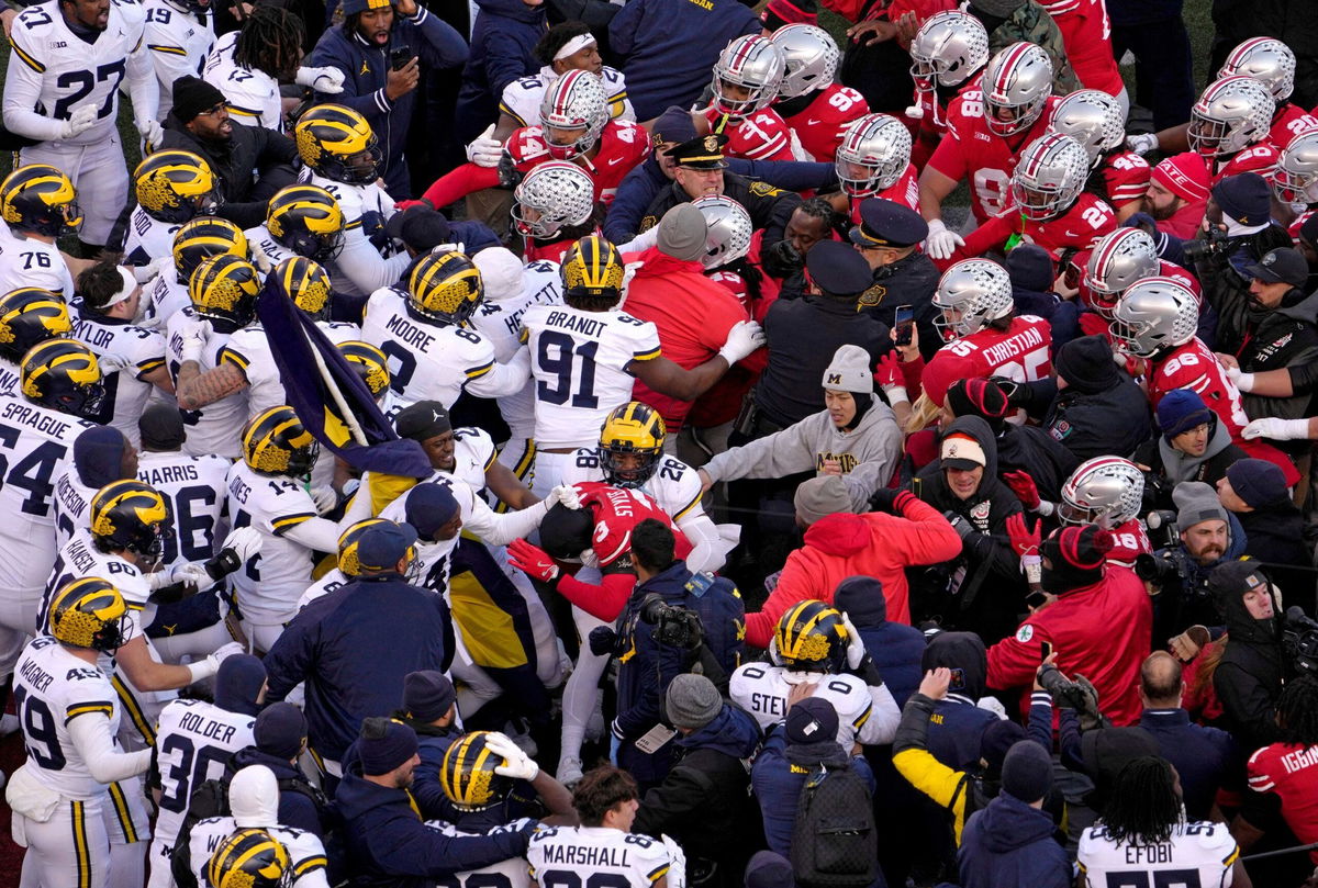 Big Ten fines Michigan, Ohio State 100k each for postgame brawl KTVZ