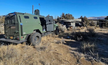 Calif fugitive arrest DCSO armored vehicle 1-19