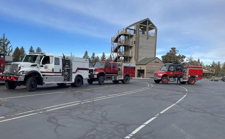 Central Oregon Strike Team leaving for S California wildfires OSFM 1-8