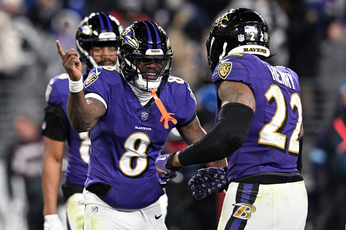 <i>Greg Fiume/Getty Images via CNN Newsource</i><br/>Lamar Jackson and Derrick Henry led the Baltimore Ravens to a win over division rivals Cleveland Browns on Saturday.