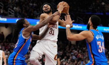 Cleveland Cavaliers face the Oklahoma City Thunder on January 8