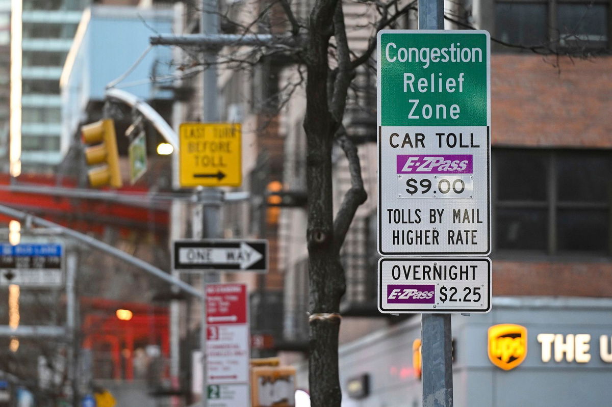 <i>NDZ/STAR MAX/IPx/AP via CNN Newsource</i><br/>Congestion Relief Zone signage on Second Avenue as congestion pricing takes effect on January 5