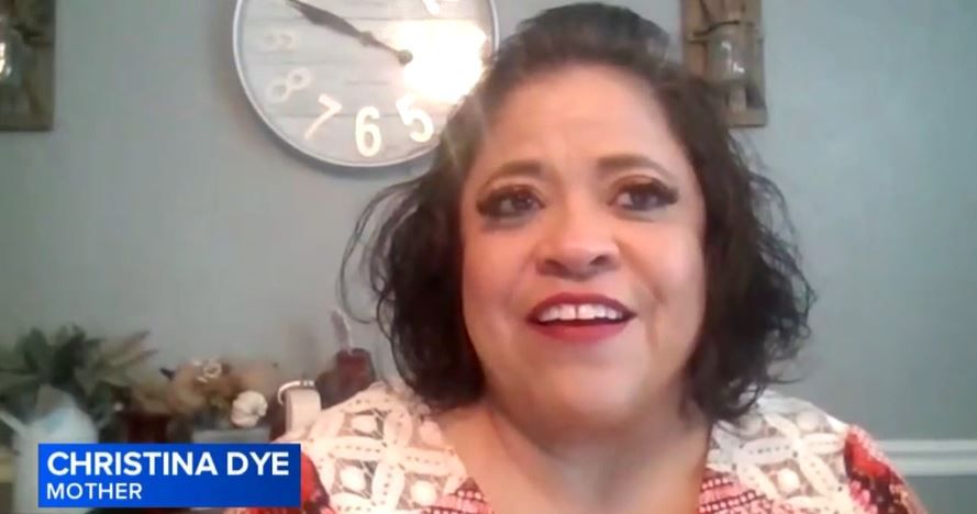 <i>KTRK via CNN Newsource</i><br/>The mother of Krystle Benzer hopes new information will solve the 15-year-old murder of her daughter.