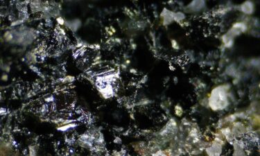 A close up picture of the 4.16 billion-year-old rocks from the Nuvvuagittuq greenstone belt