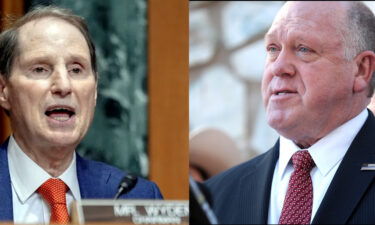 Senator Ron Wyden 'border czar' Tom Homan